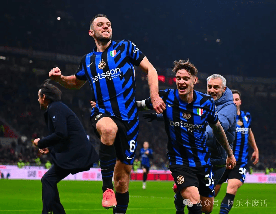 雷丁惊险胜利佛罗伦萨，昂首晋级的简单介绍