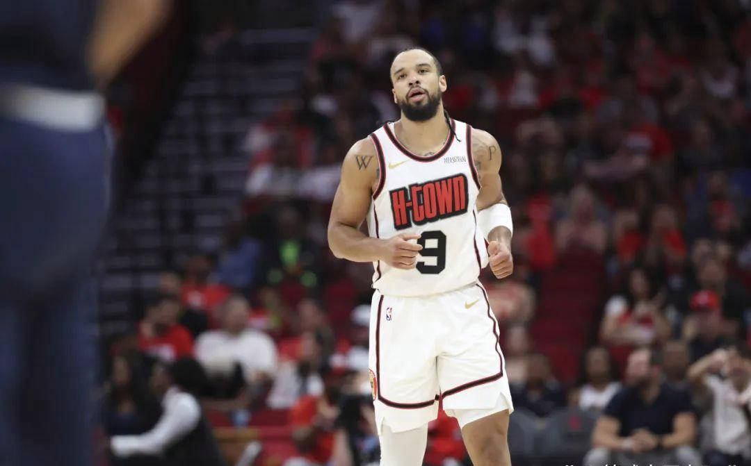 od体育登录-火箭艰难扳回一城，布鲁克斯活跃局面转变利于球队发展的简单介绍