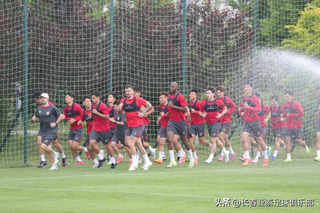 关于欧洲球队集训备战,全力以赴迎接新赛季挑战的信息 关于欧洲球队集训备战,全力以赴迎接新赛季挑战的信息