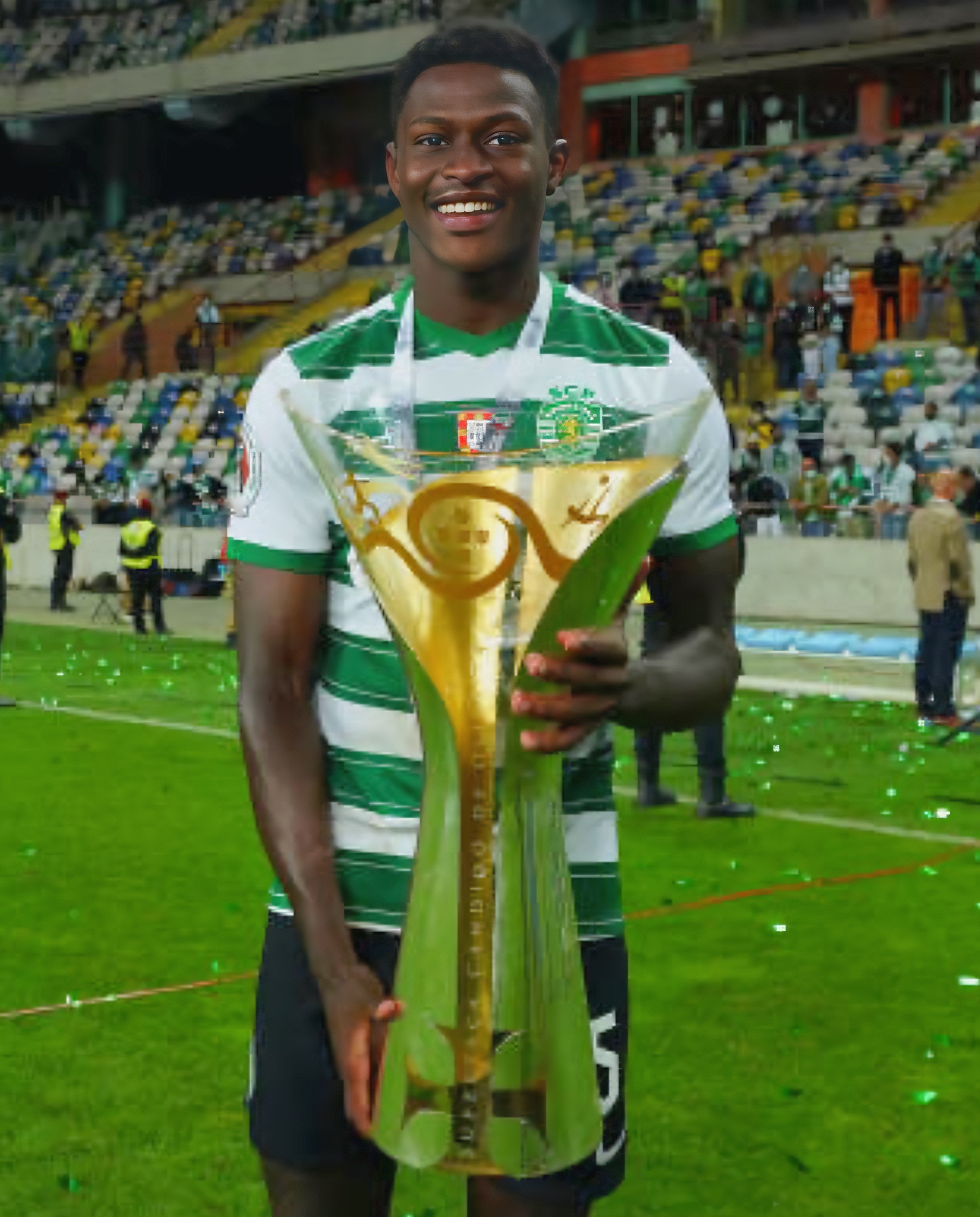 赛场上一名球员头球攻门得手,实力惊人 赛场上一名球员头球攻门得手,实力惊人