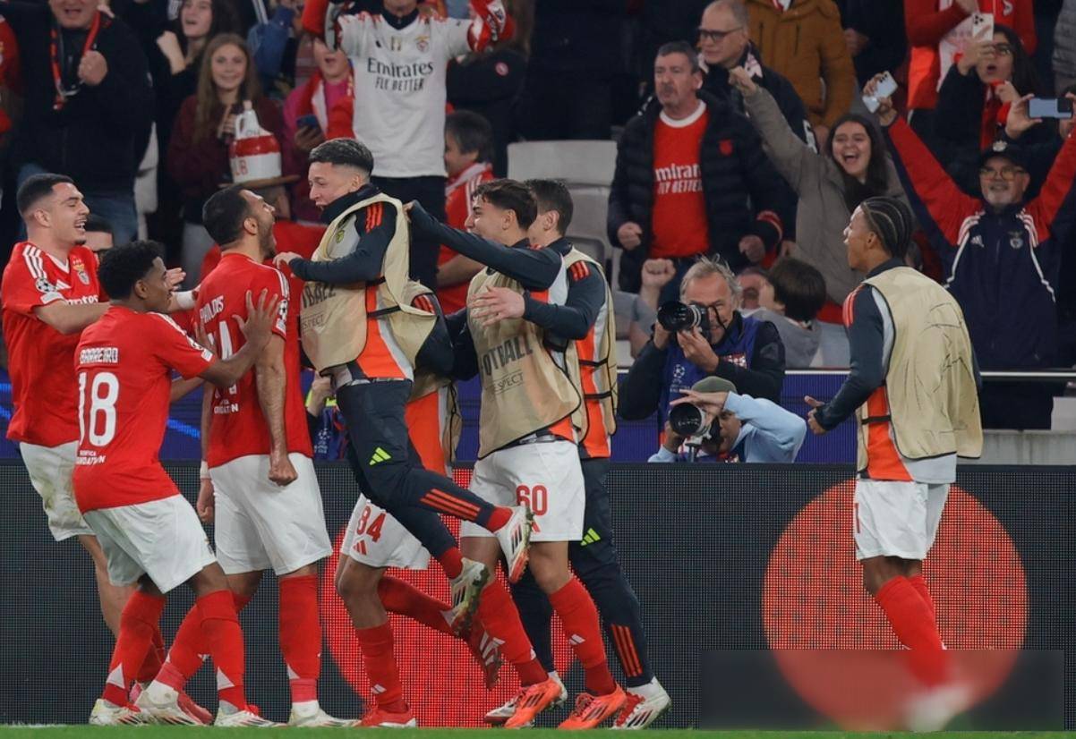 od体育馆-欧冠联赛：受欢迎的球队成功晋级