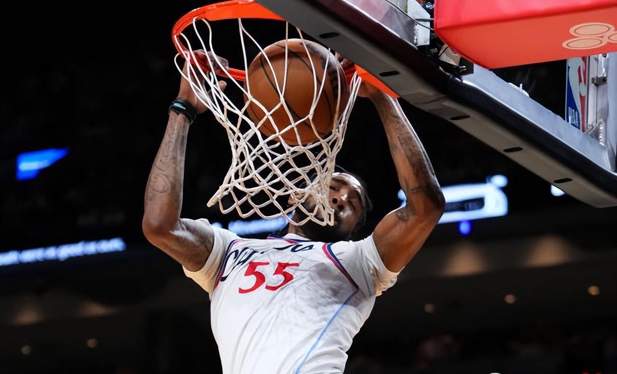 快船大将受伤,球队面临战术调整 快船大将受伤,球队面临战术调整