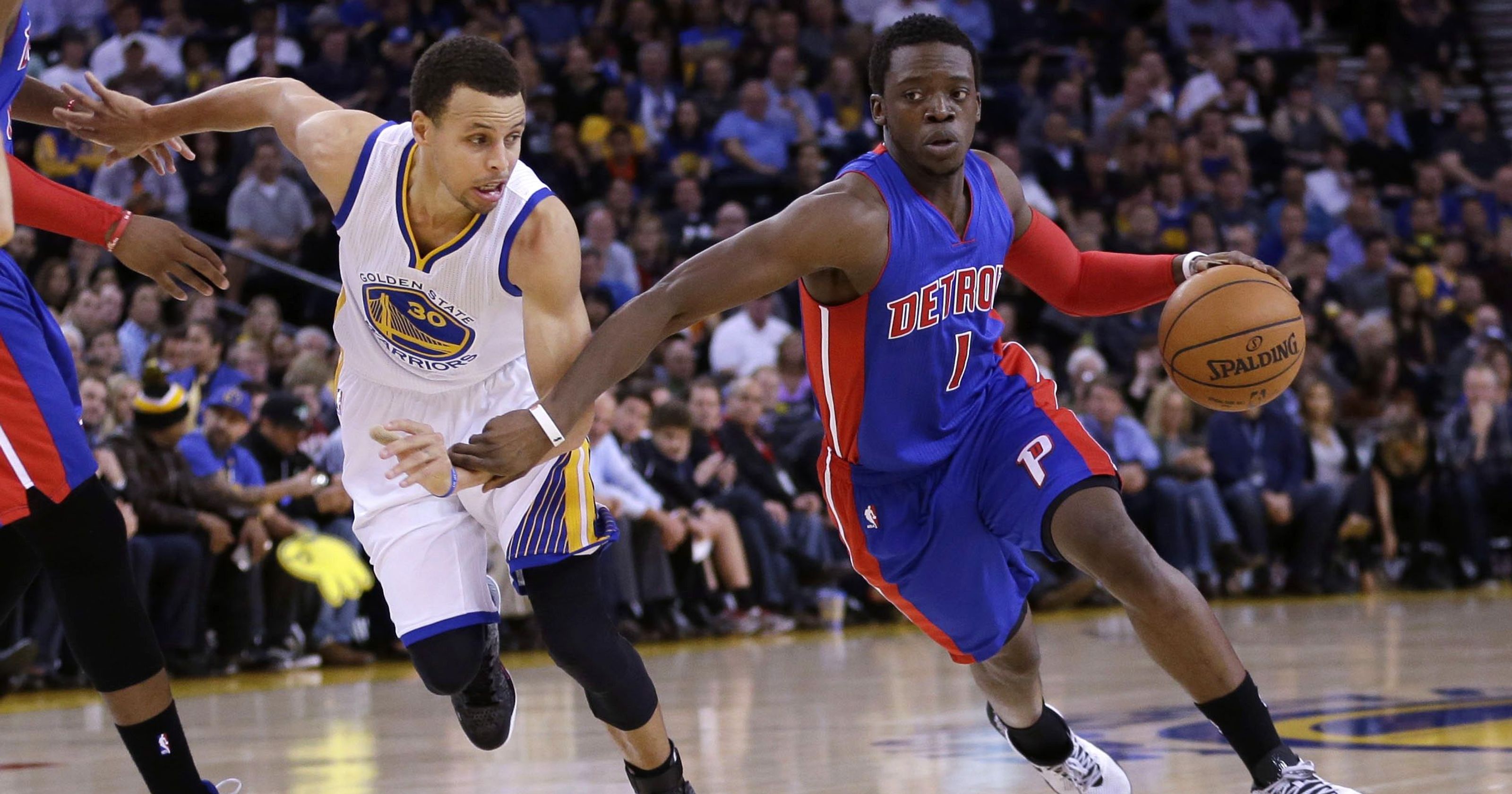 黄蜂主场擒勇士保持不败，赛诺森高效表现