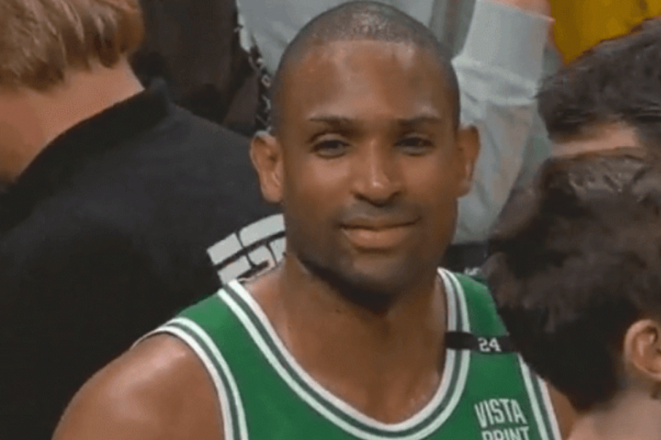 绿军轻取奇才结束两连败 绿军轻取奇才结束两连败