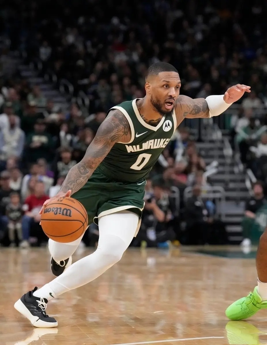 od体育链接-雄鹿主场战胜火箭，喜迎八连胜