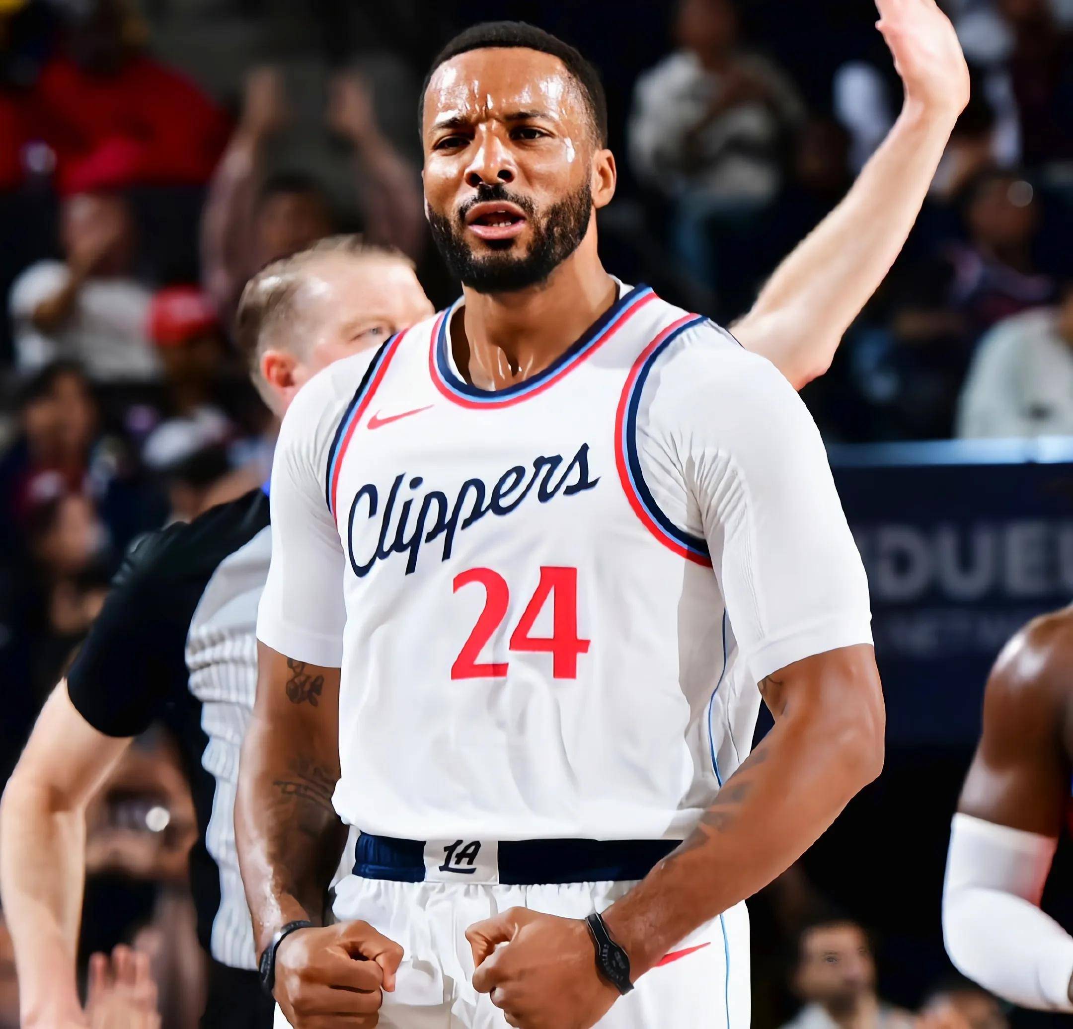 快船惨败鹈鹕,遭遇三连败 快船惨败鹈鹕,遭遇三连败