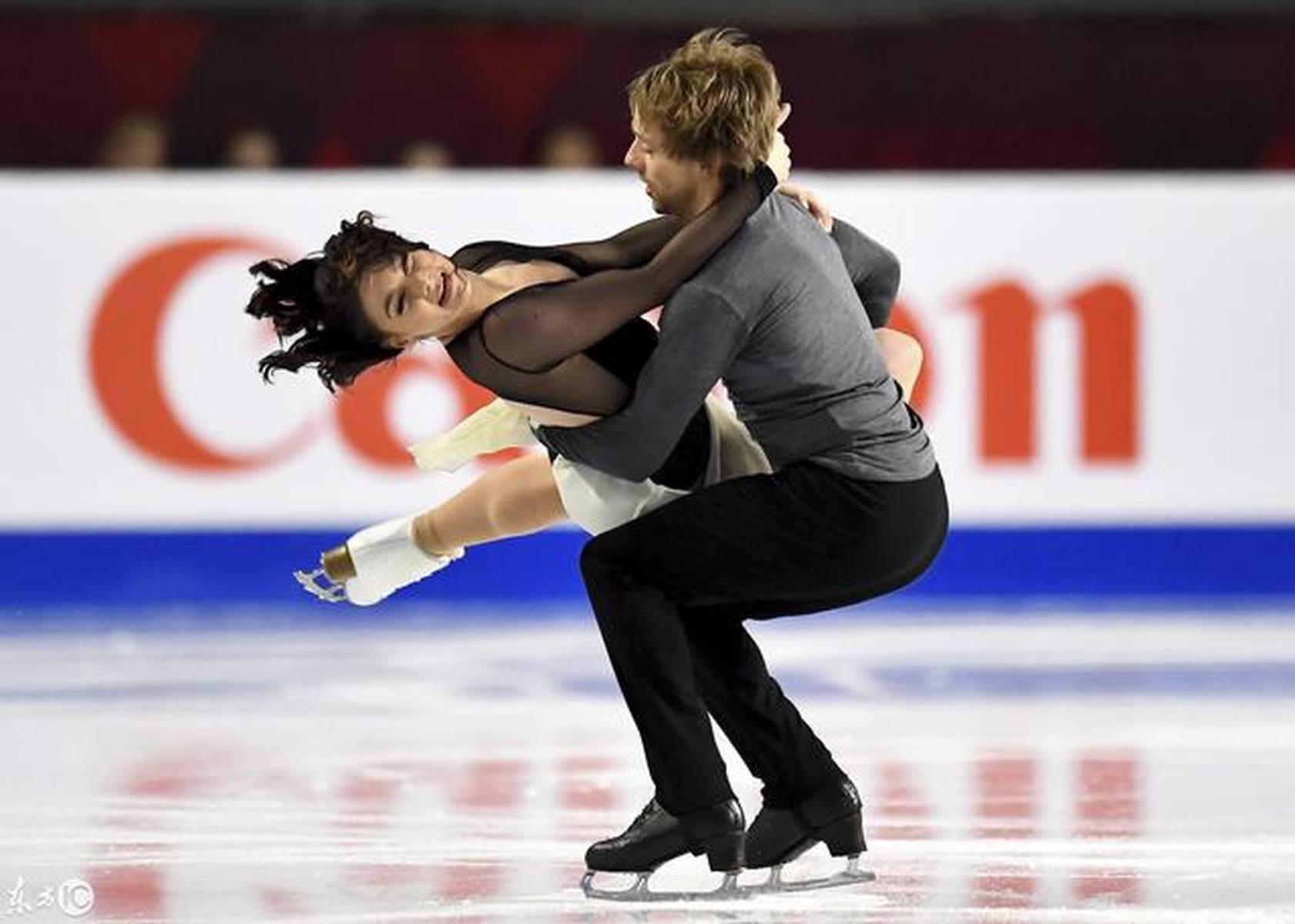 泰国轮滑选手夺得银牌引发国内喜悦的简单介绍 泰国轮滑选手夺得银牌引发国内喜悦的简单介绍